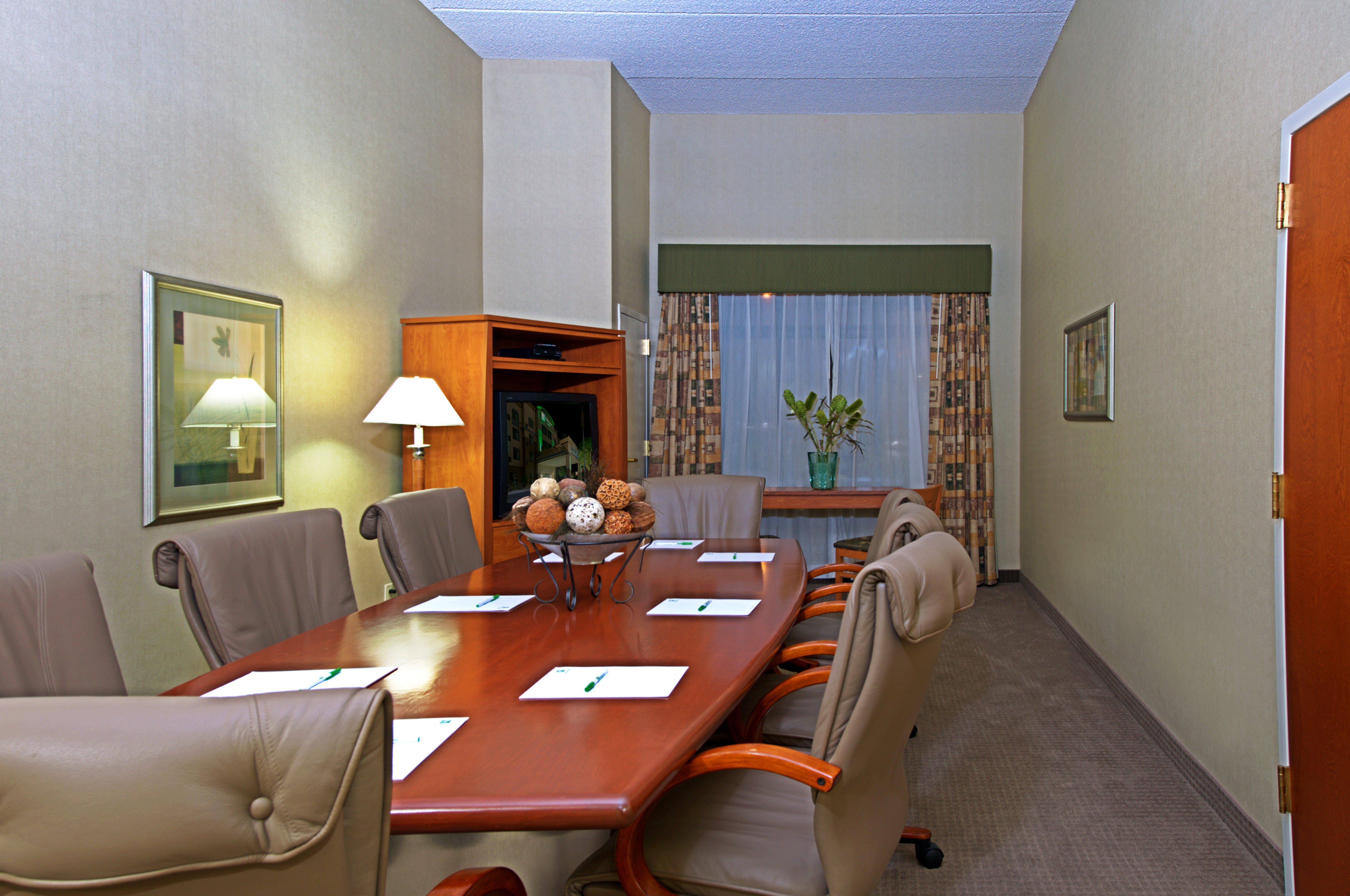 Holiday Inn & Suites Goodyear - West Phoenix Area By Ihg Exterior foto